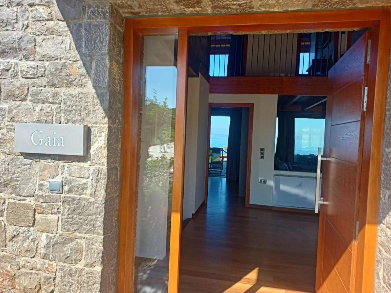 Real Life Homes Luxurious Seafront Villas Each With Their Own Private Pools Korakokhórion Exterior foto