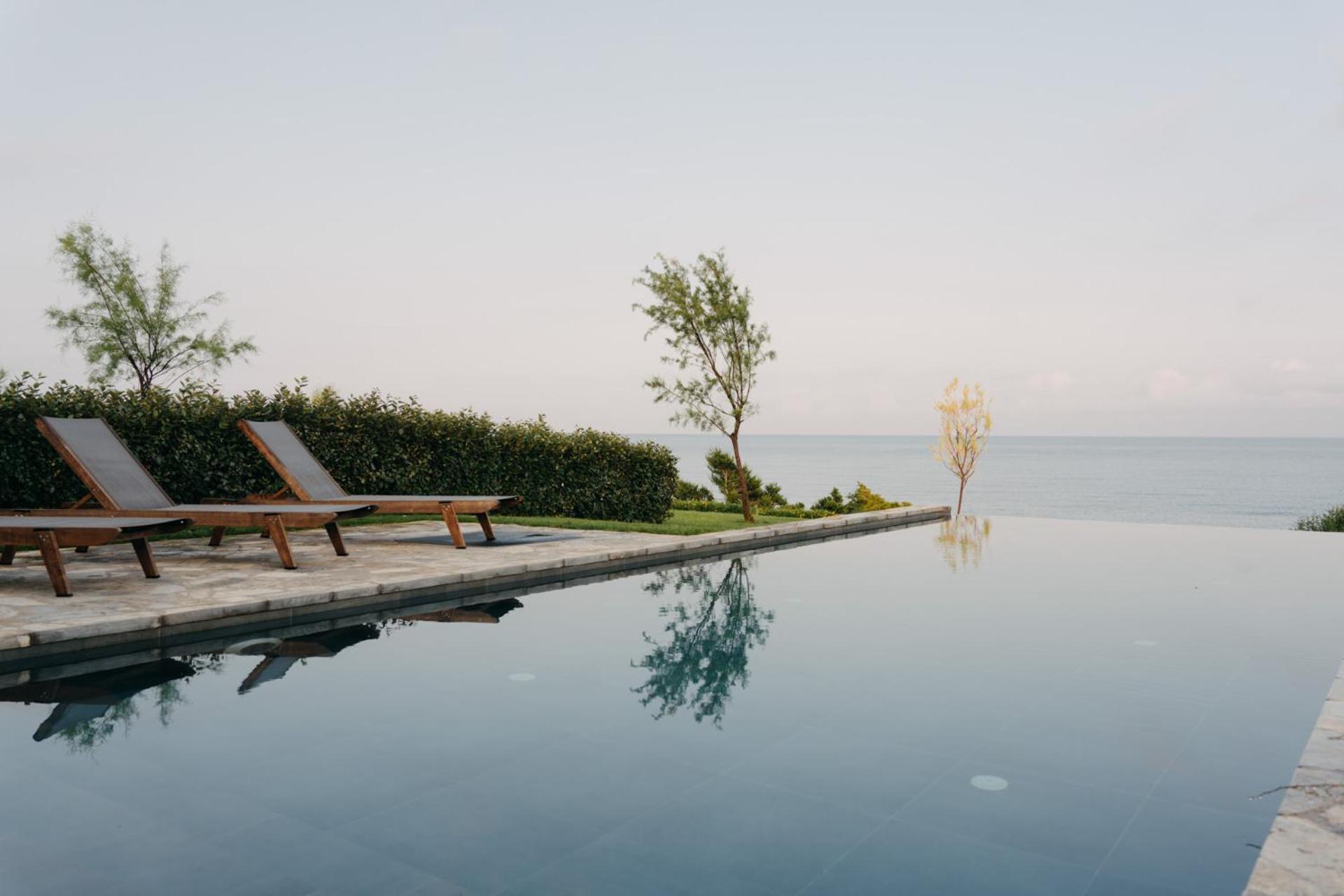 Real Life Homes Luxurious Seafront Villas Each With Their Own Private Pools Korakokhórion Exterior foto